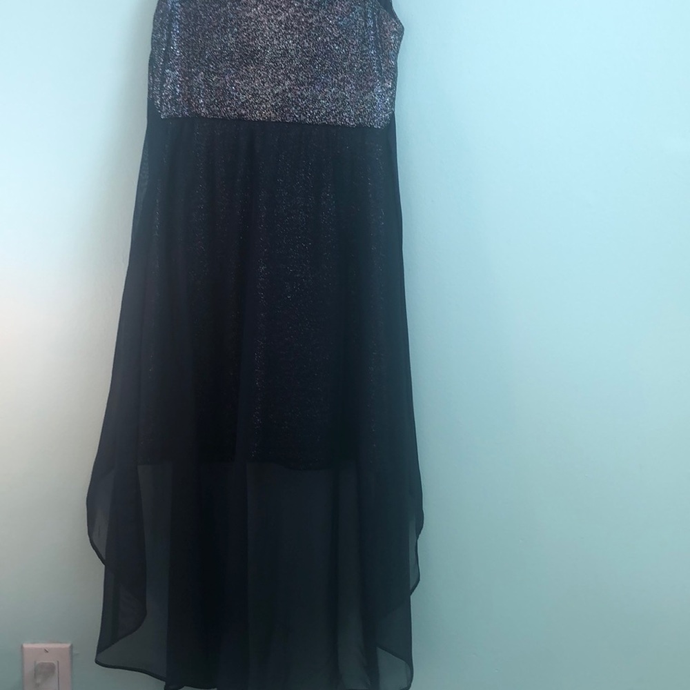 Dress - Picture 4 of 6